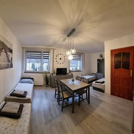 Noclegi Na Lacznej Świebodzice Exterior foto