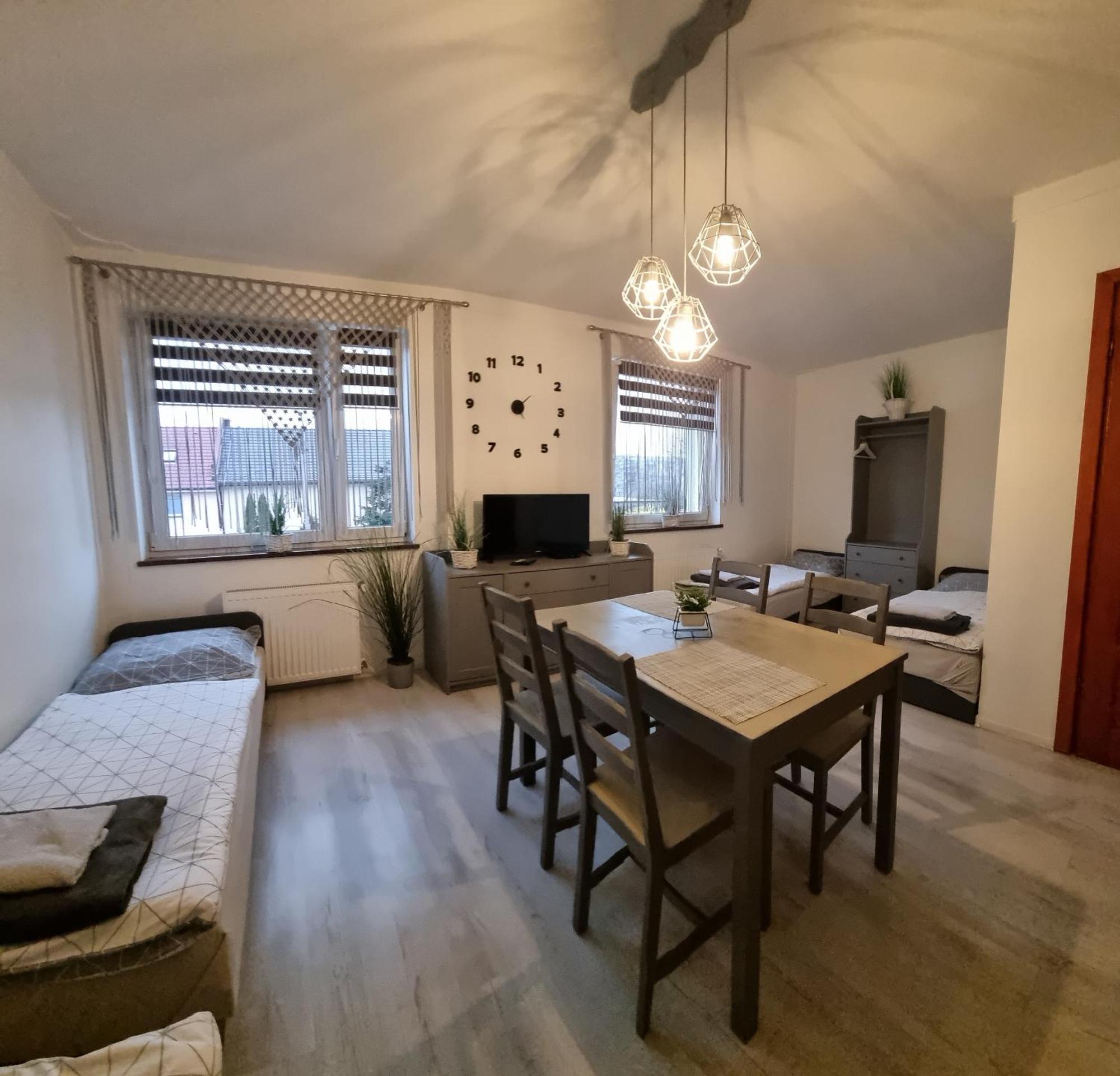 Noclegi Na Lacznej Świebodzice Exterior foto