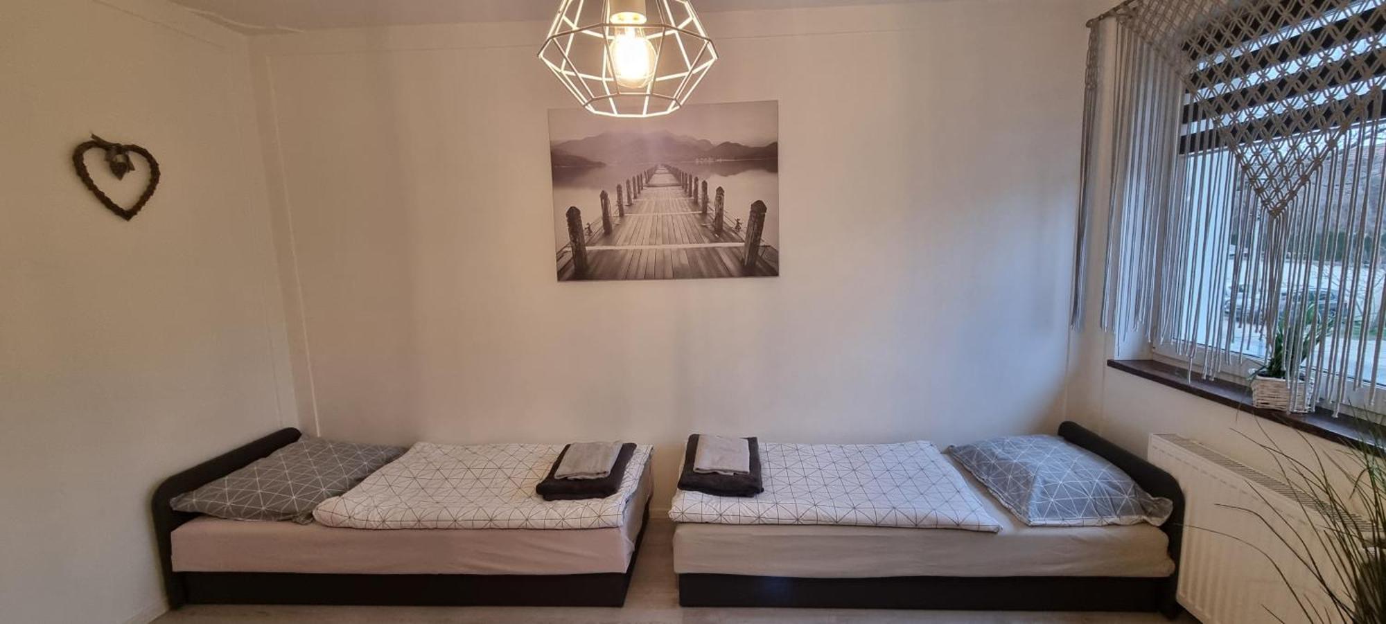 Noclegi Na Lacznej Świebodzice Exterior foto