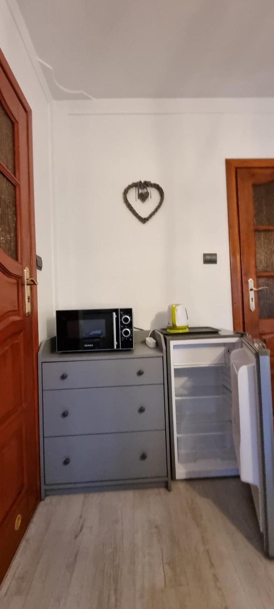 Noclegi Na Lacznej Świebodzice Exterior foto