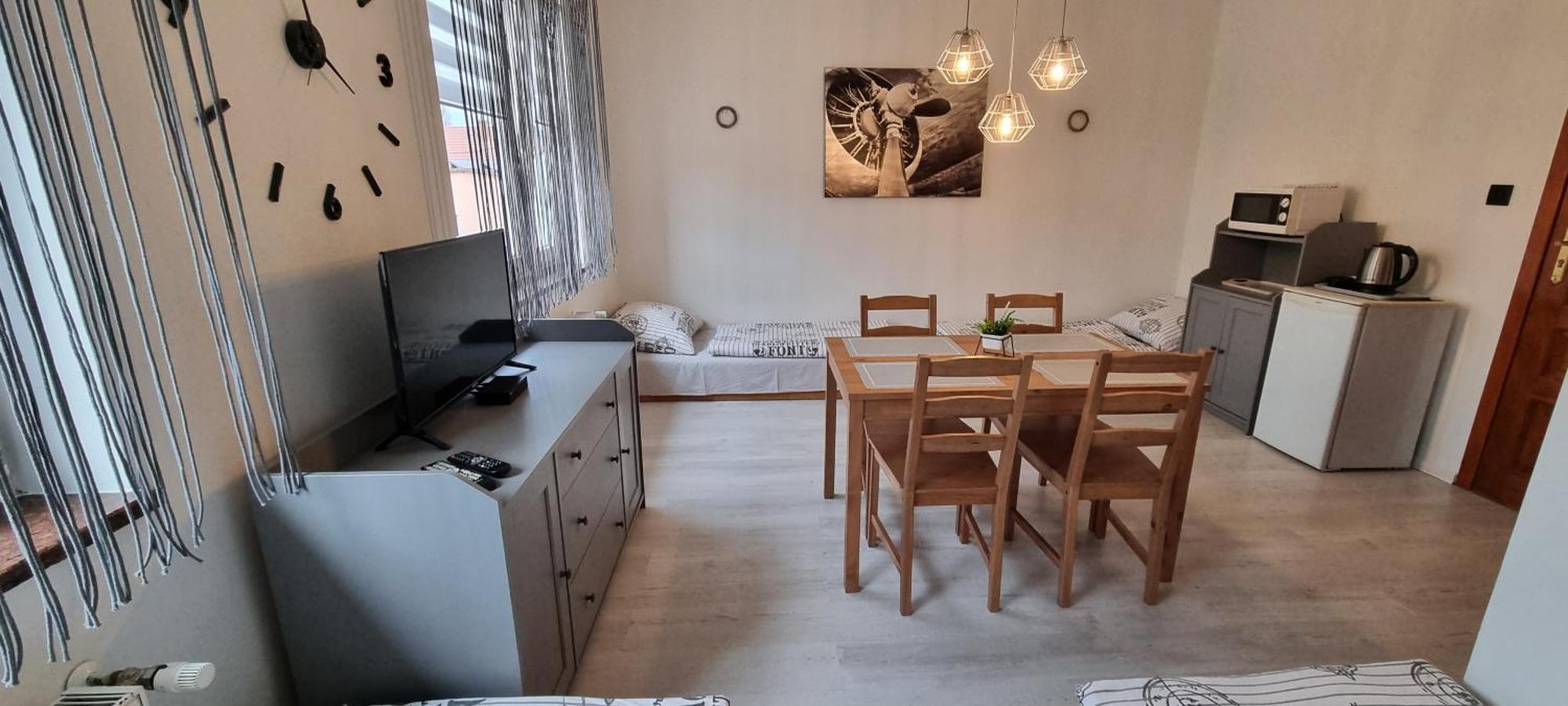 Noclegi Na Lacznej Świebodzice Exterior foto