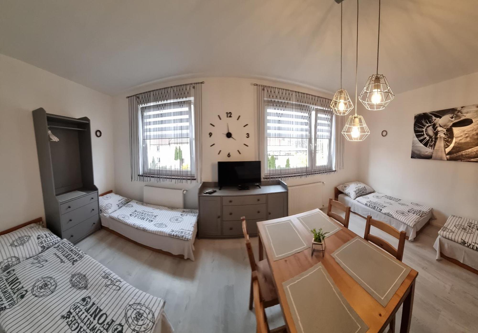 Noclegi Na Lacznej Świebodzice Exterior foto